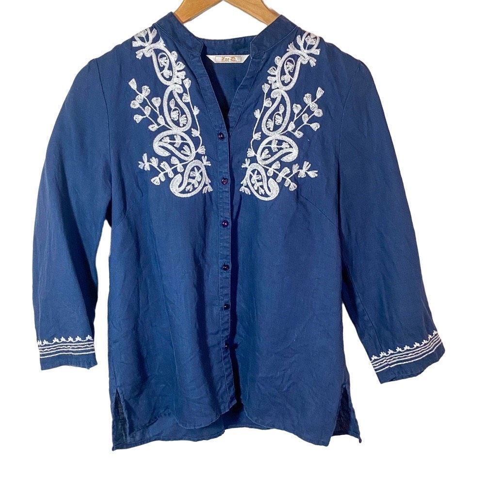 Zoe D Linen Navy Embroidered Button Down Blouse Women's Size Small